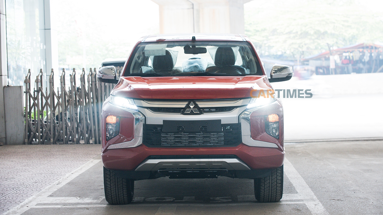 gia lan banh mitsubishi triton 2019 lot xac hoan toan so voi phien ban tien nhiem
